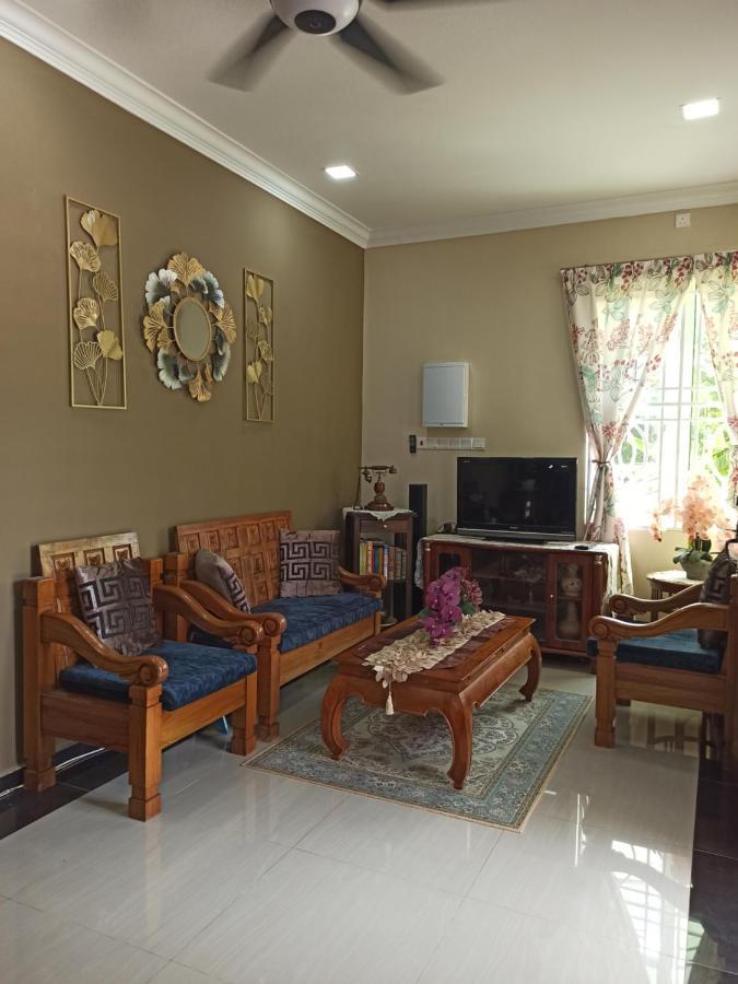 Darney'S Homestay Kg Bangau Tanjung Temerloh Exterior photo